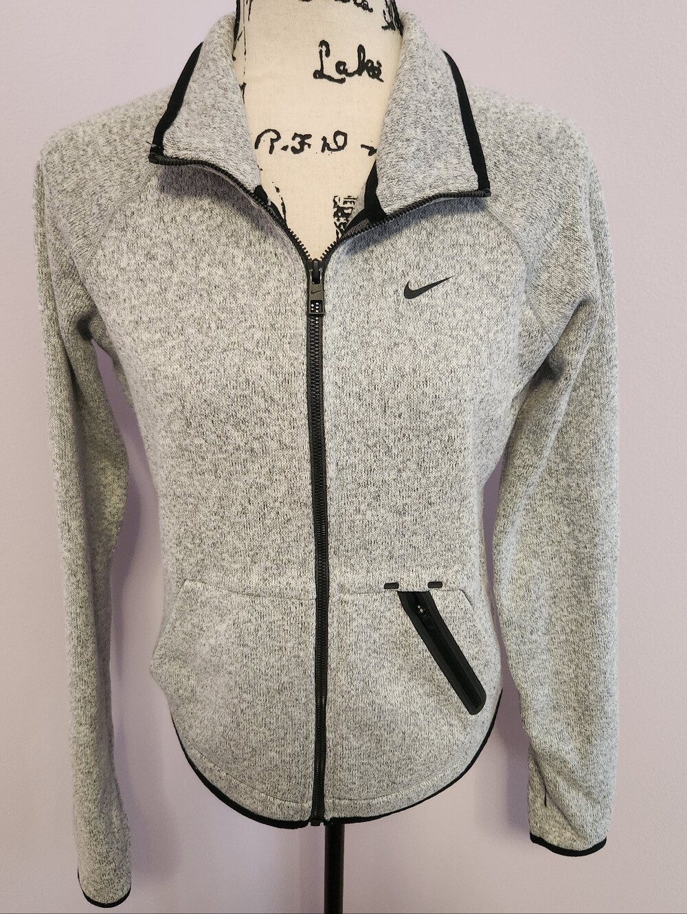 Nike Full Zipped Knit Jacket Size Medium. - Picture 2 of 5